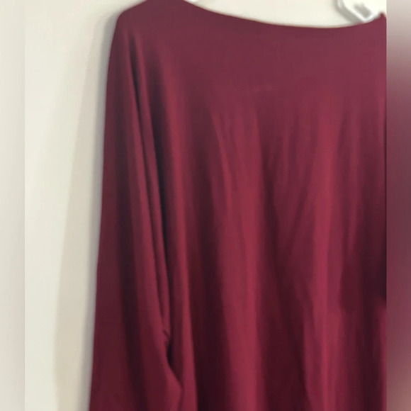 Eileen Fisher  Burgundy Red Dolman 3/4 Sleeve Bias Hemline Scoop Neck Medium - Picture 6 of 7
